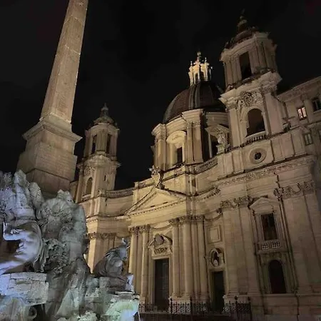 Historic Via Dei Coronari, Piazza Navona Daire